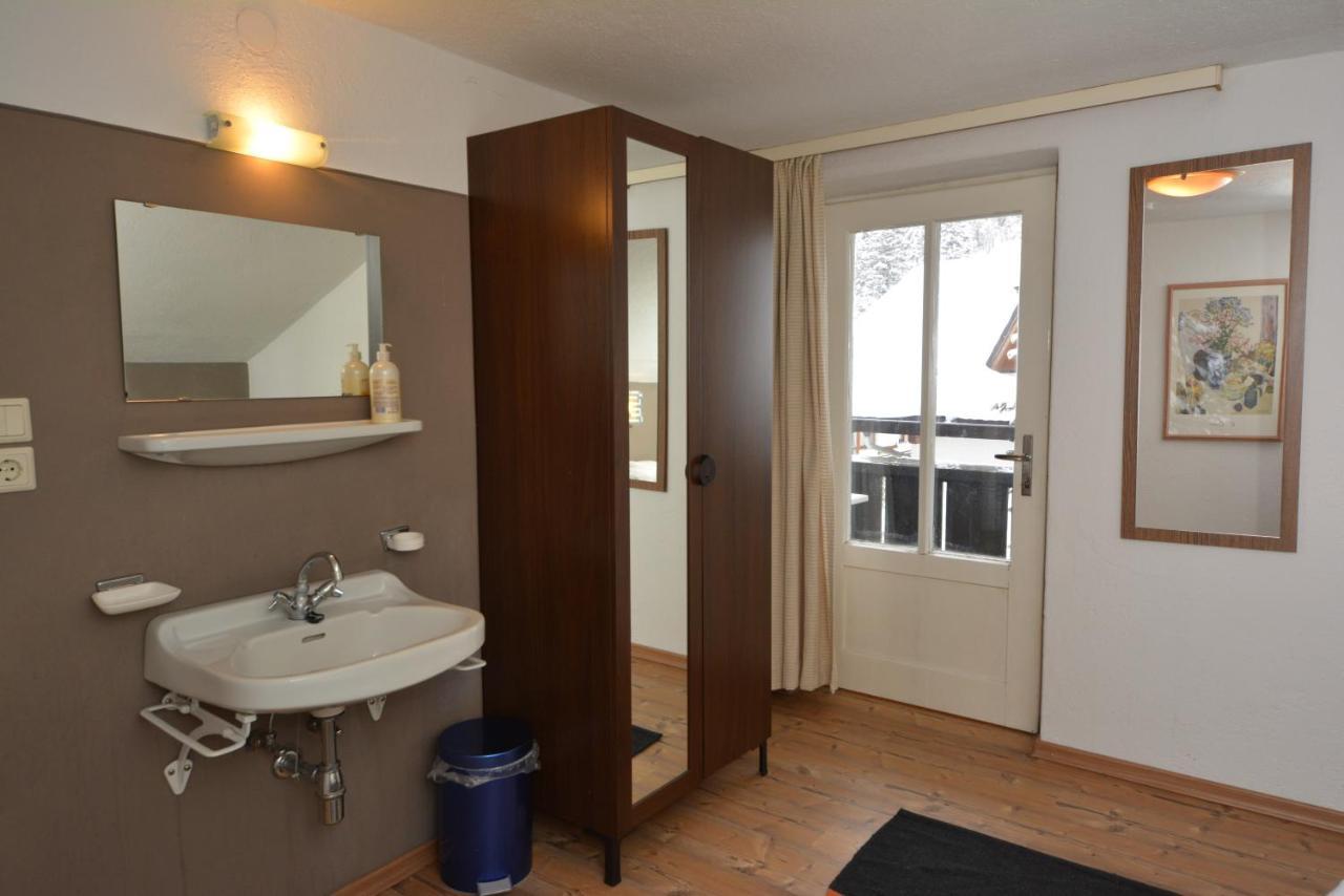 Haus Irmgard By Chatel Reizen Tux Room photo